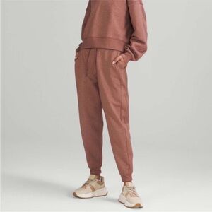 Lululemon Scuba Joggers 28”